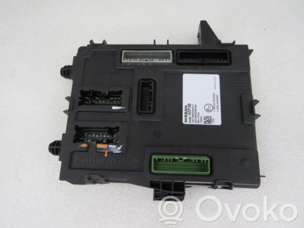 Nissan Pulsar Comutator/buton multifuncțional 