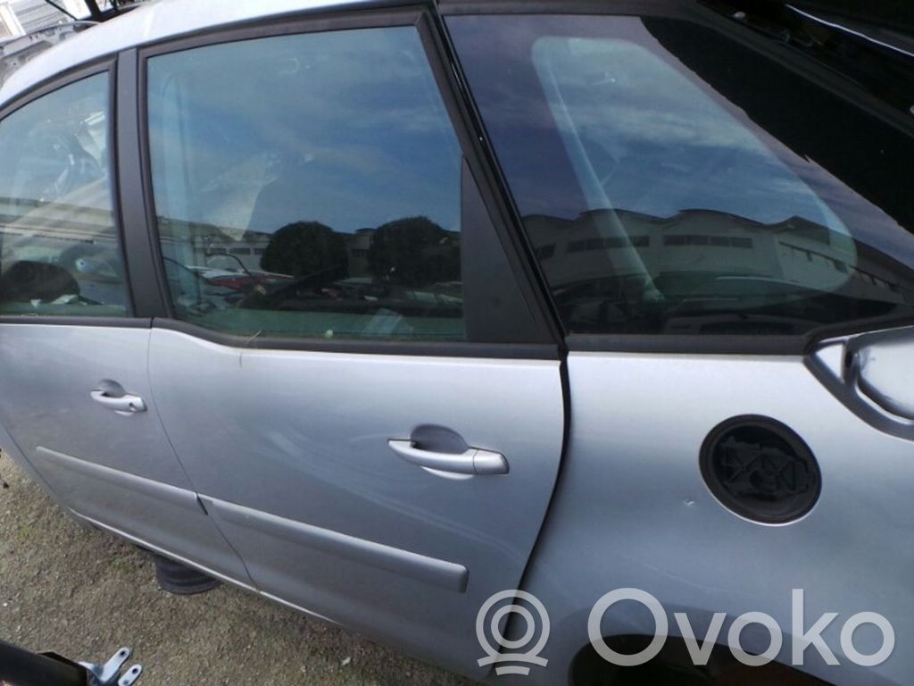 Citroen C4 I Picasso Задняя дверь 