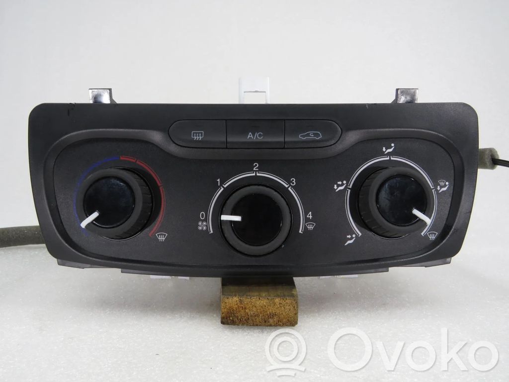 Climate control unit   735643607