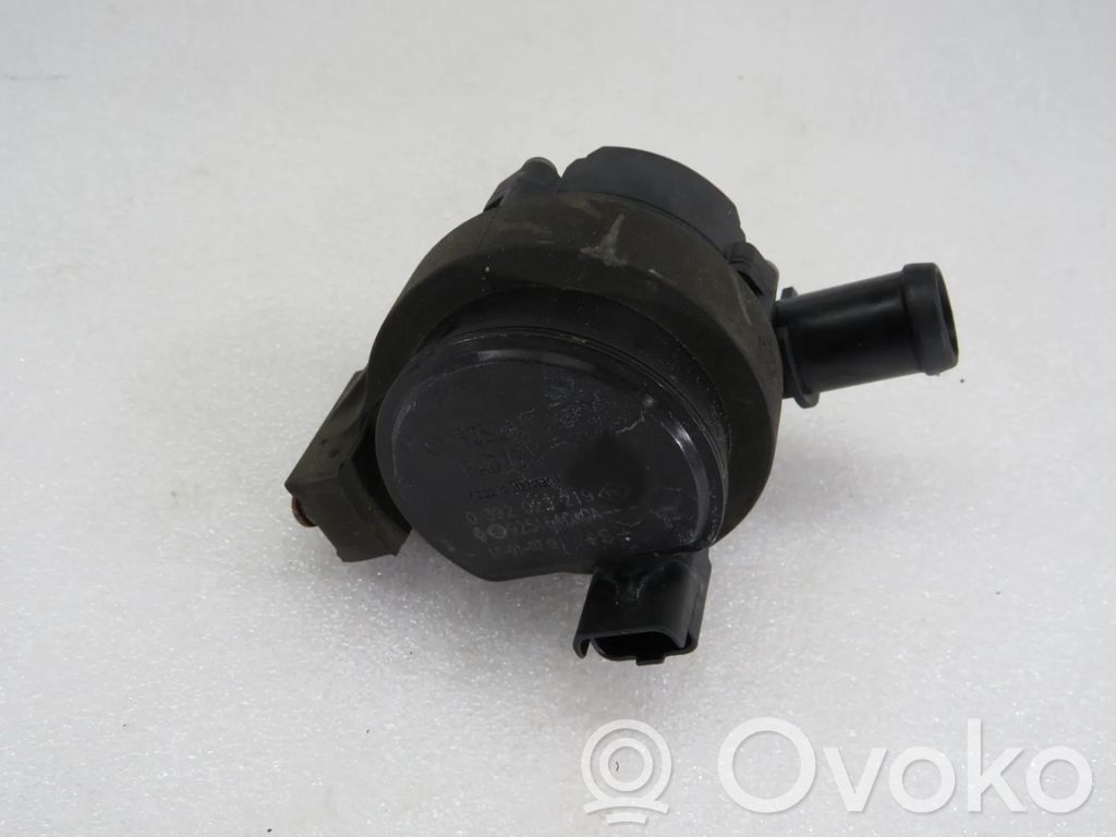 Vandens pompa   0392023219,0006000616650,095517866,1501000Q1L,2101000Q2C,210108796R,4423053,6000616650,6000640216,6000640309,6262000007,626200007,66000616650,85517866,858509,925164GA0A,95517866,A6262000007,A626200007,PA10216