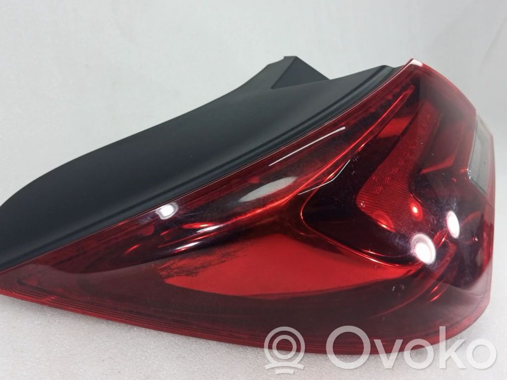 Opel Astra J Takaluukun takavalot 