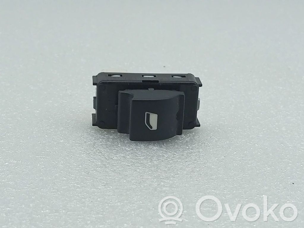Citroen Berlingo Electric window control switch 