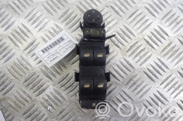Electric window control switch   29776,E29776,E297768C,E3009505,MARCASDEDESGASTE