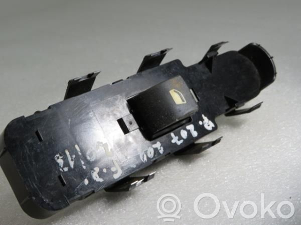 Electric window control switch   90981536