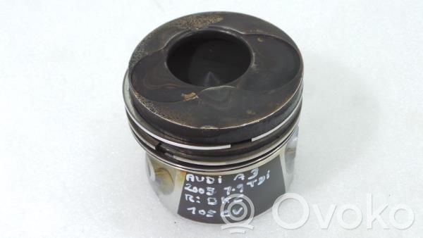 Audi A3 S3 8P Piston 