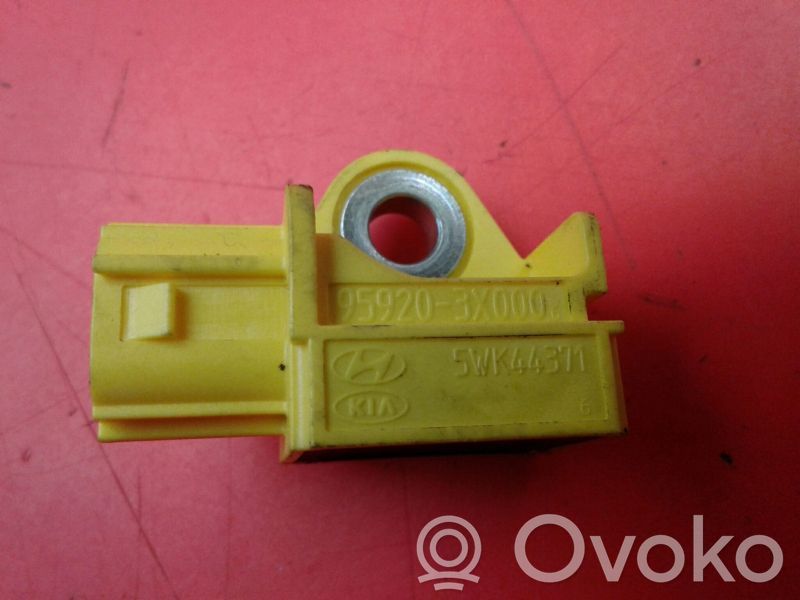 KIA Rio Airbag deployment crash/impact sensor 
