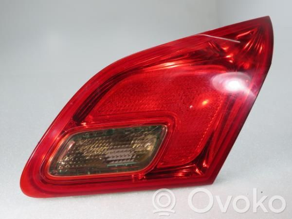 Opel Astra J Lampy tylnej klapy bagażnika 