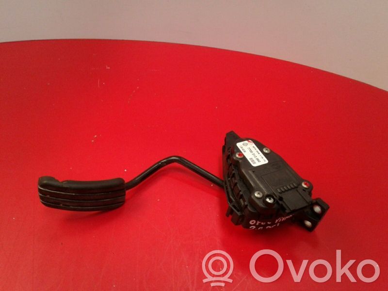 Accelerator throttle pedal   7700,060,313