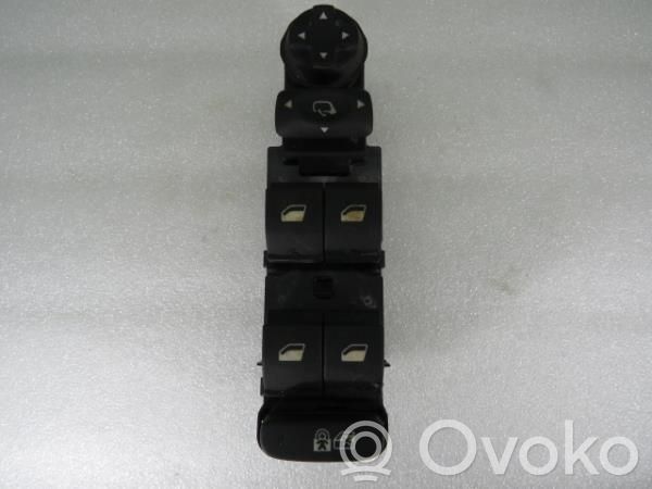 Electric window control switch   026,101992062,30170647,370,98026370ZD,ZD