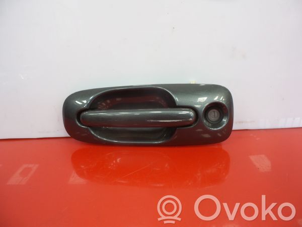 Chrysler Voyager Front door exterior handle 