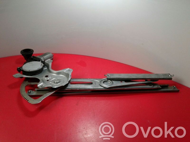 Toyota Auris 150 Mecanismo para subir la puerta delantera sin motor 