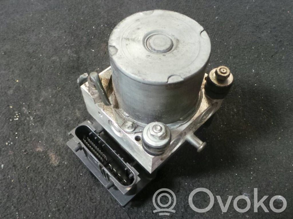 Subaru Outback ABS-pumppu 