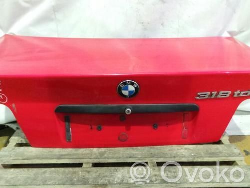 Tailgate/trunk/boot lid   2097