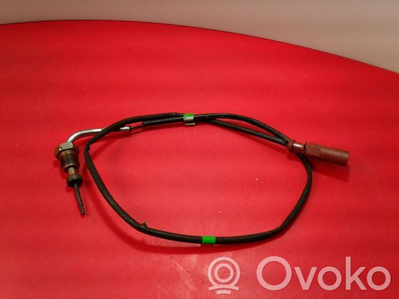 Volkswagen PASSAT B7 Lambda probe sensor 