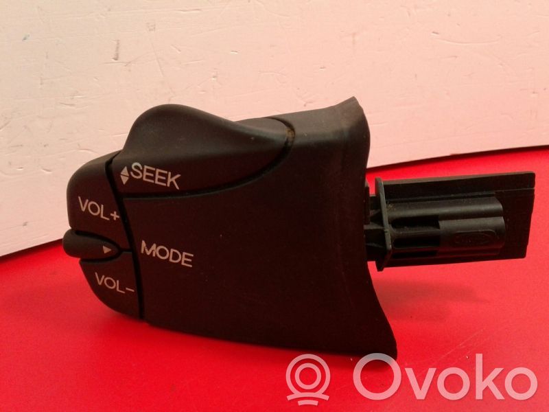 Ford Focus Multifunctional control switch/knob 