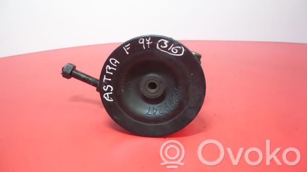 Opel Astra F Vairo stiprintuvo siurblys 