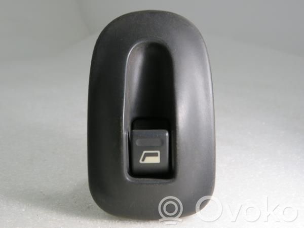 Electric window control switch   E25326