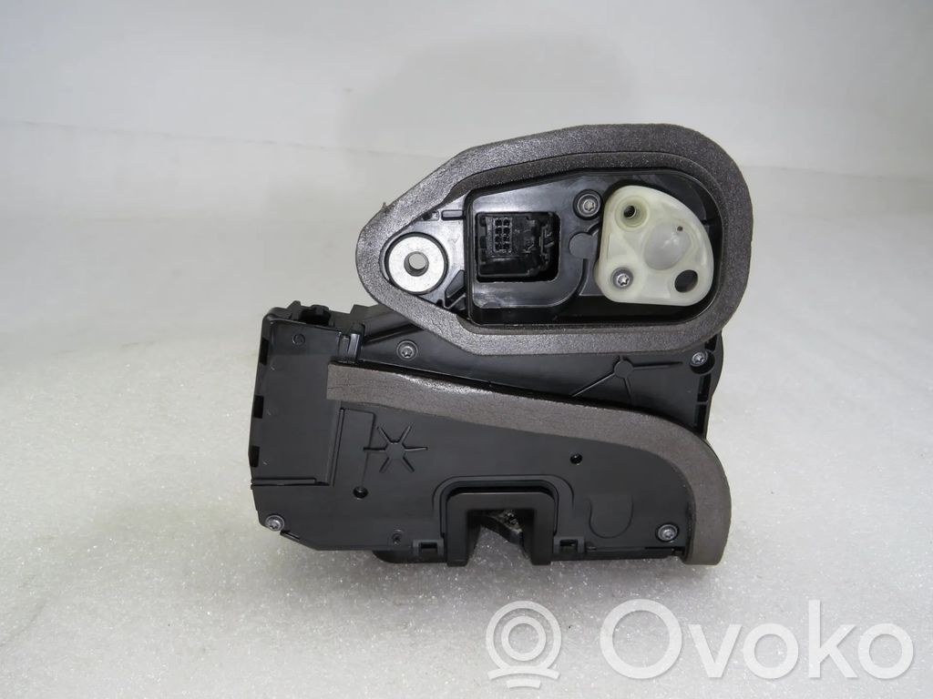 Etuoven lukko   915C3039072,3035076G