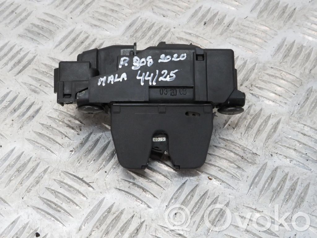 Peugeot 308 Tailgate exterior lock 