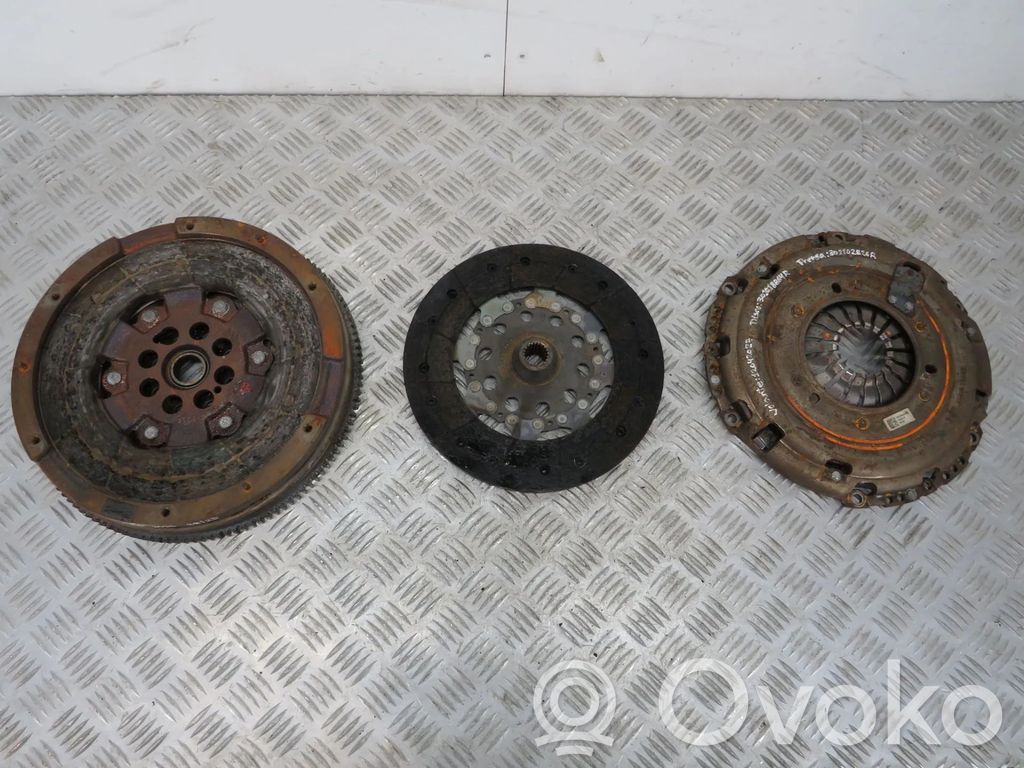 Flywheel   12042027,301018864R,302102826R