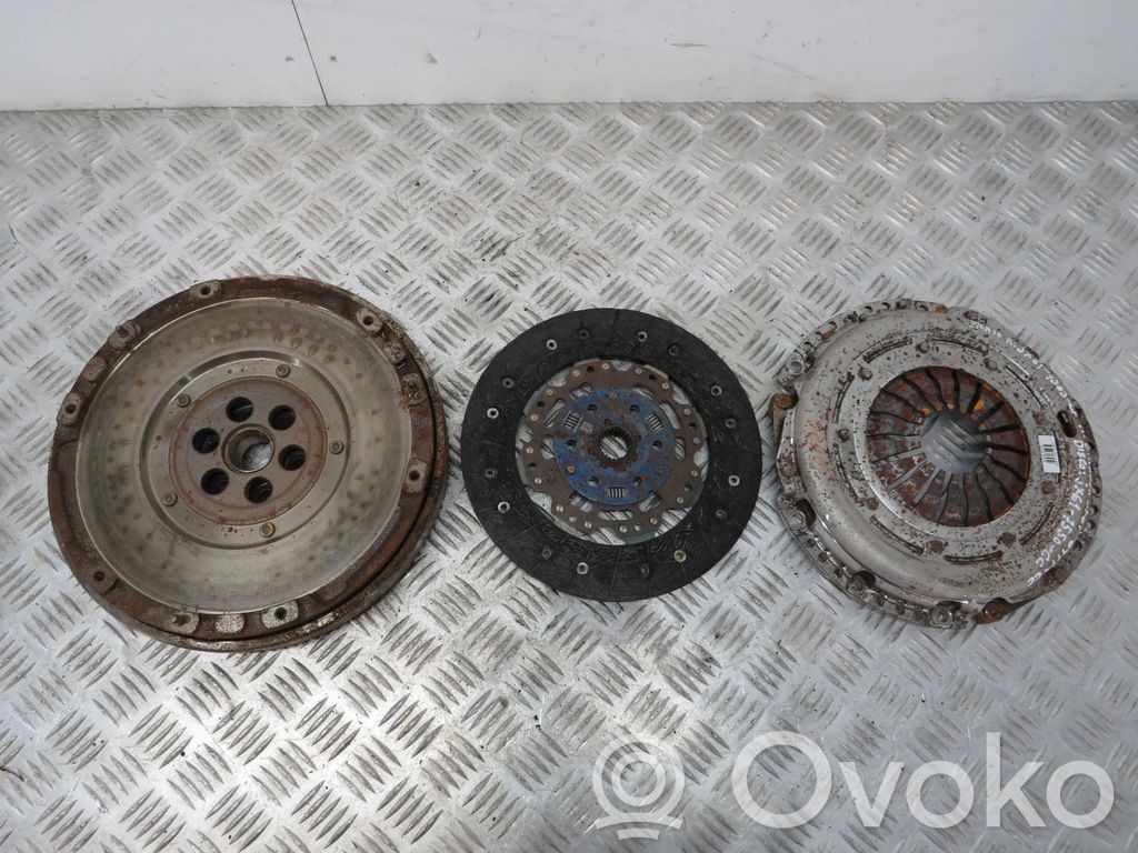 Volante motor   JX616477CC,JX617550CC,JX617563CF