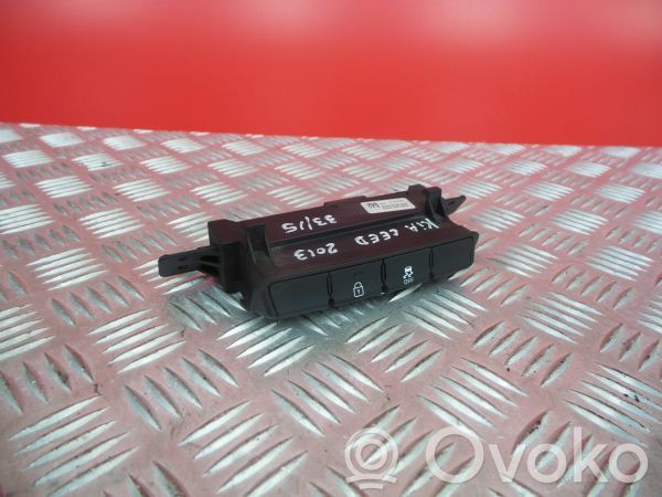Interrupteur / bouton multifonctionnel   49D1A21000,49D1A21000,93700A2020