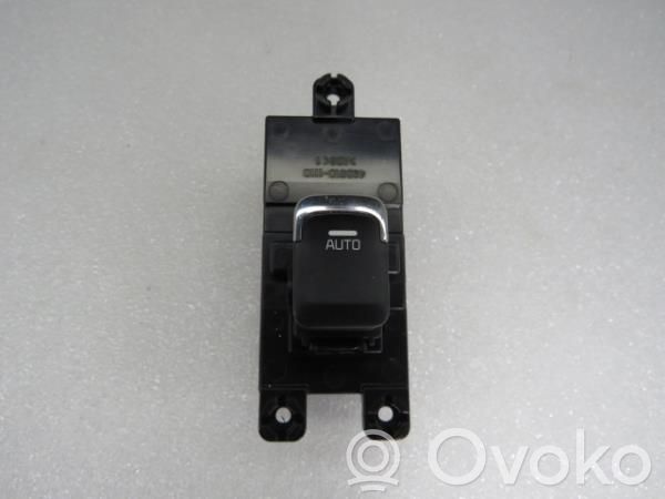 Interruptor del elevalunas eléctrico   4C25101000,49D5101110,93580A2100