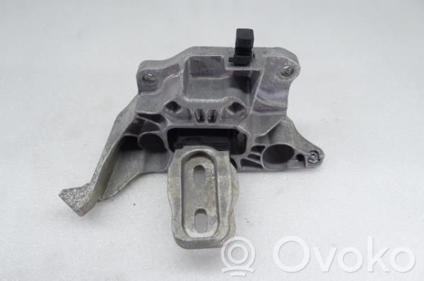 Peugeot 208 II Engine mount bracket 