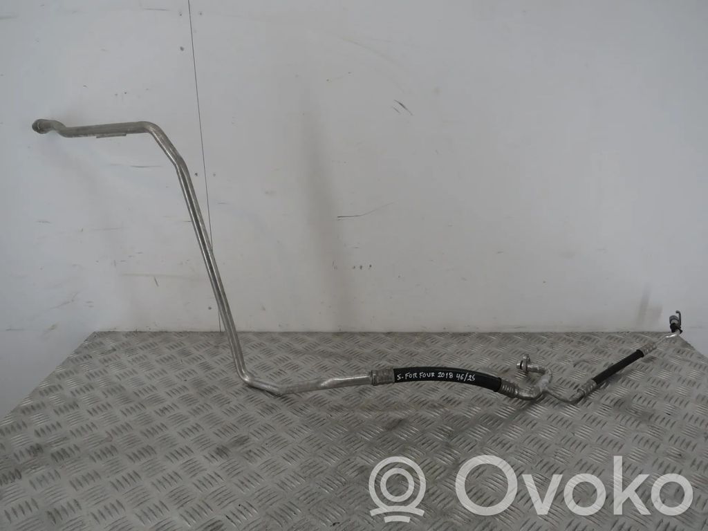 Ilmastointilaitteen putki (A/C)   A4538308500,924805422R
