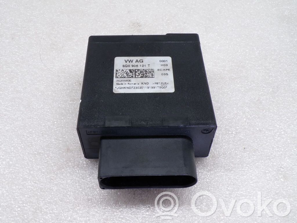 Autres unités de commande / modules   5Q0906121T