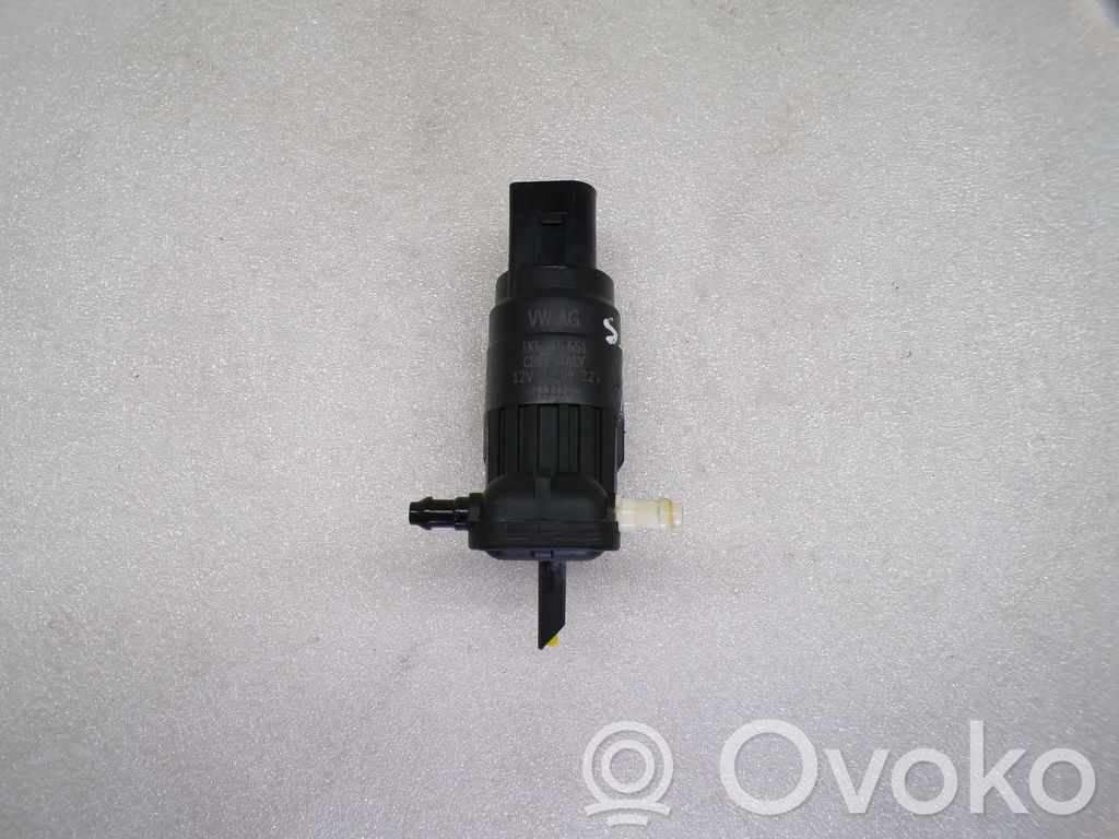 Seat Leon IV Windscreen/windshield washer pump 