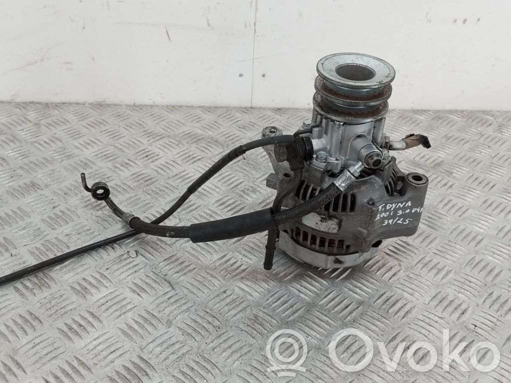 Toyota Dyna U100 Y100 Generator/alternator 