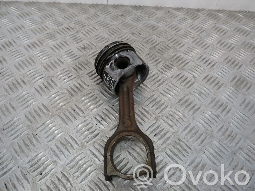 Piston