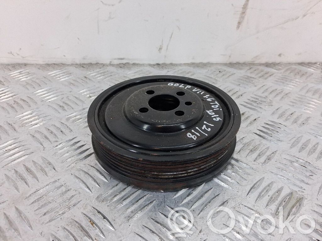 Kampiakselin vauhtipyörä   03G105243