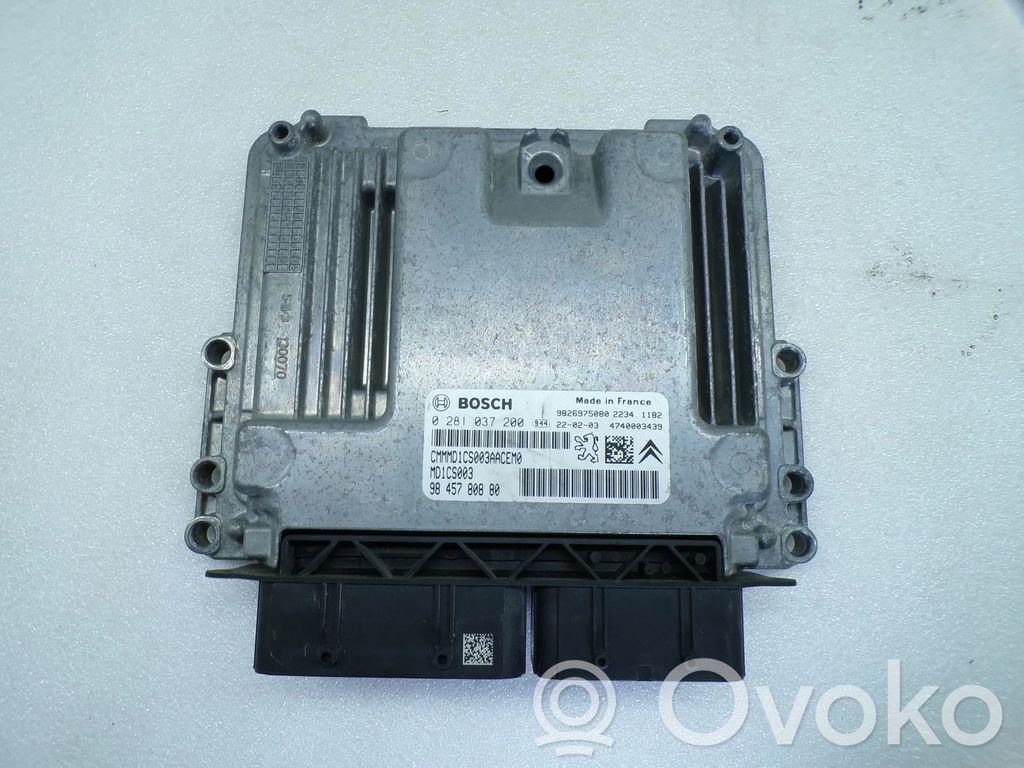 Opel Vivaro Moottorin ohjainlaite/moduuli 