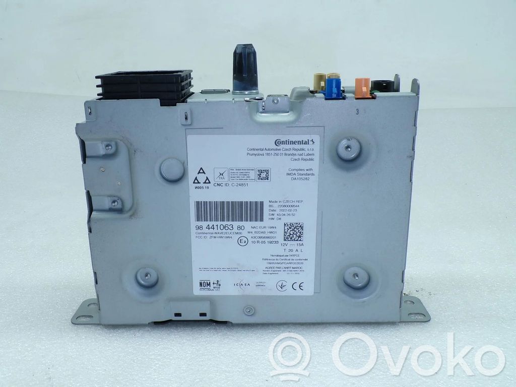 Opel Vivaro Panel / Radioodtwarzacz CD/DVD/GPS