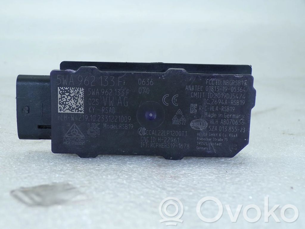 Amplificateur d'antenne   5WA962133F