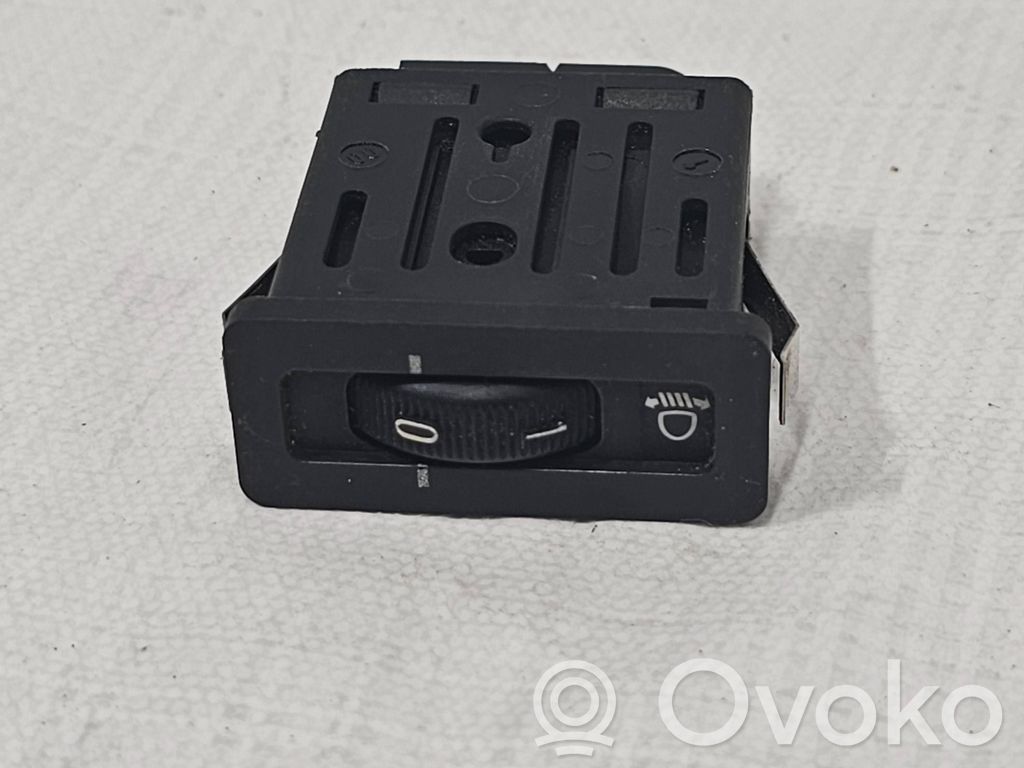 Interruptor del elevalunas eléctrico   21282000,61318351268