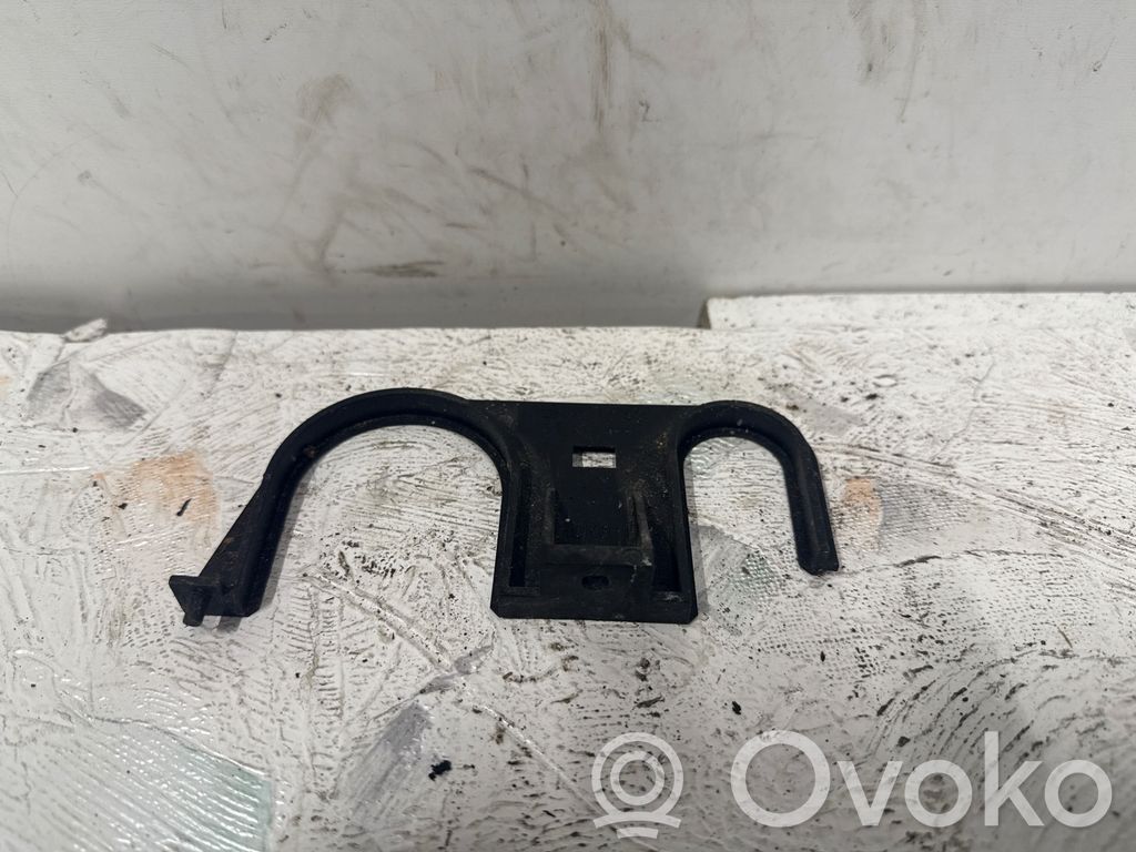 BMW 5 E34 Other engine bay part 