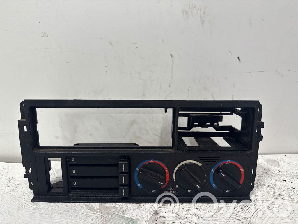 BMW 5 E34 Unitate control climatizare 
