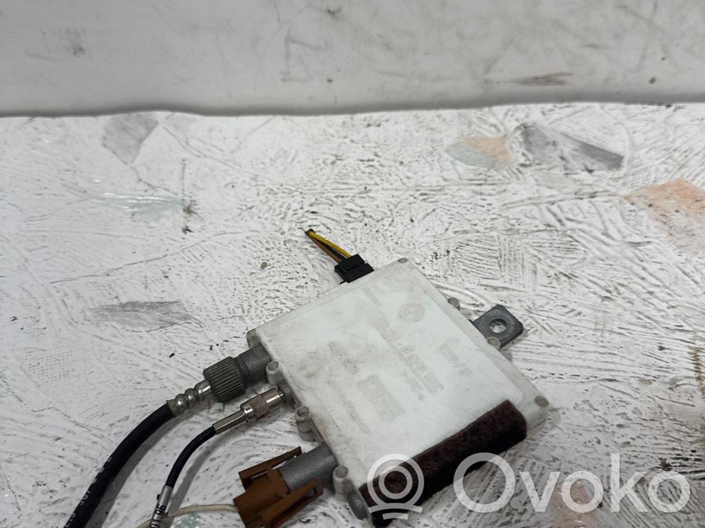 Pystyantennivahvistin   8373152,AAR589