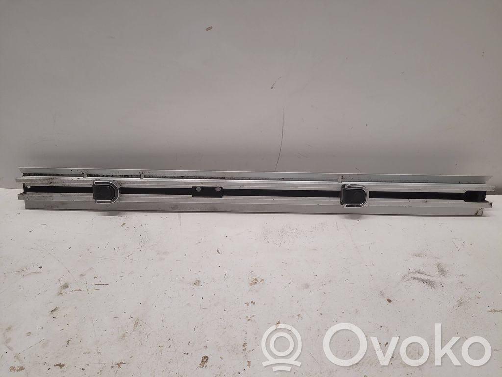 BMW 3 E46 Inne elementy wykończenia bagażnika 