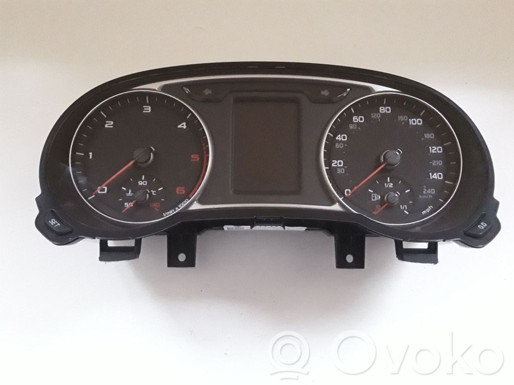 Audi A1 Speedometer (instrument cluster) 