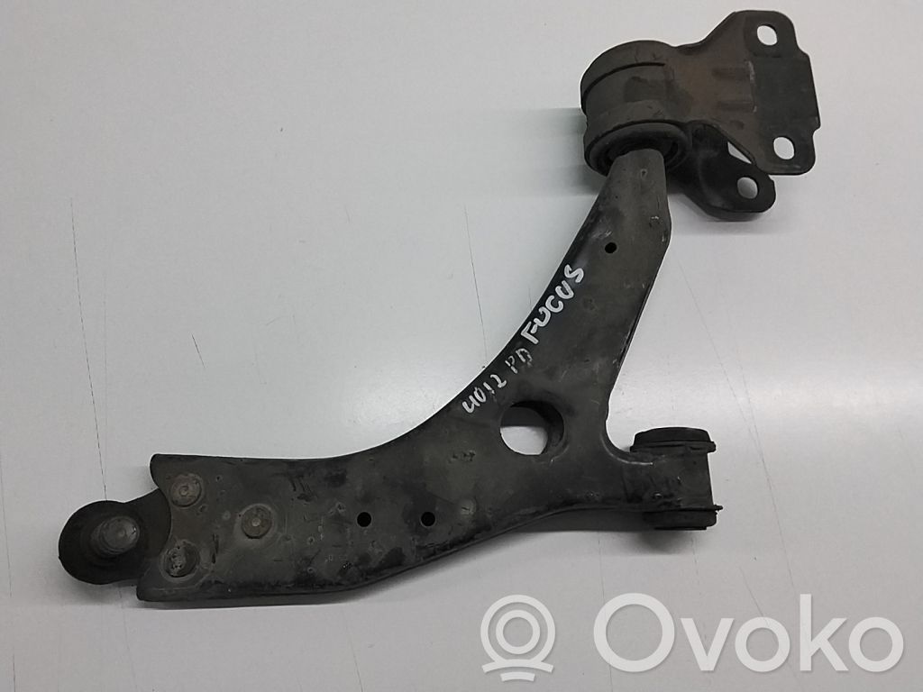 Ford Focus Front lower control arm/wishbone 