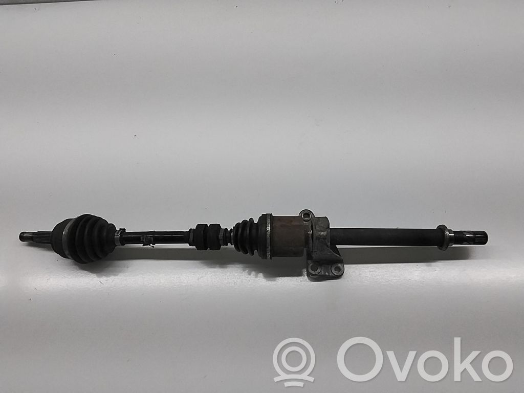 Nissan Note (E12) Priekšējā pusass 