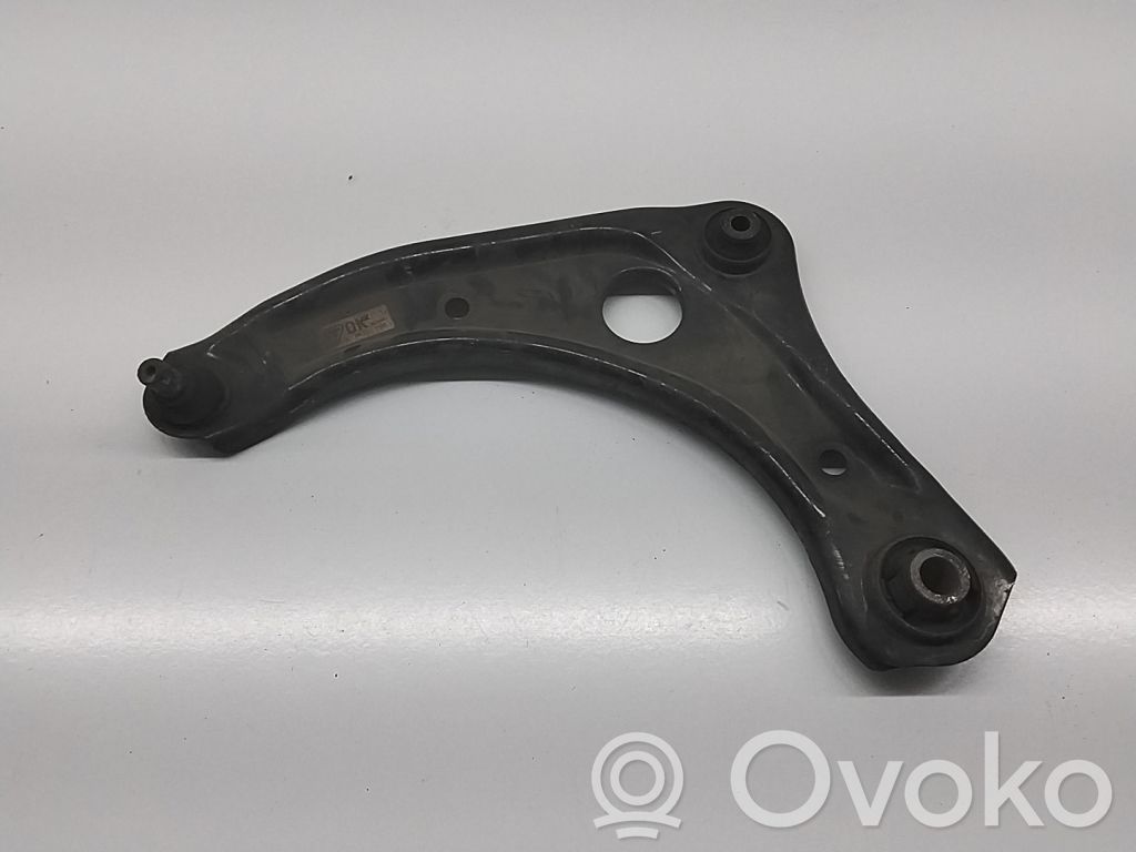 Nissan Note (E12) Front lower control arm/wishbone 