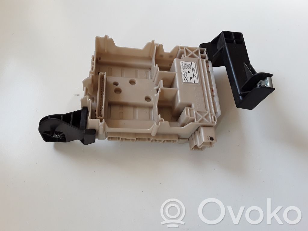 Toyota Aygo AB40 Module de fusibles 