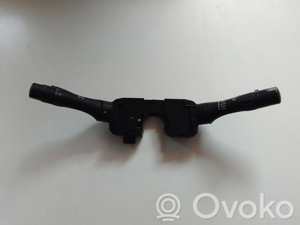 Nissan Juke I F15 Wiper turn signal indicator stalk/switch 
