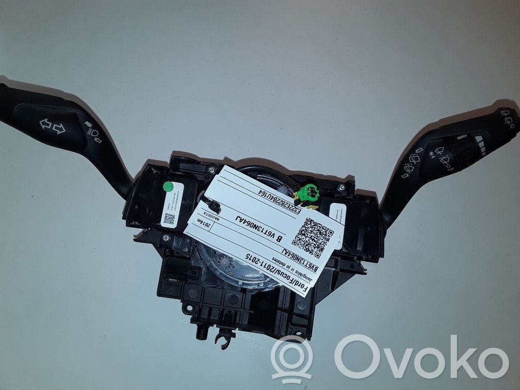 Ford Focus Wiper turn signal indicator stalk/switch 