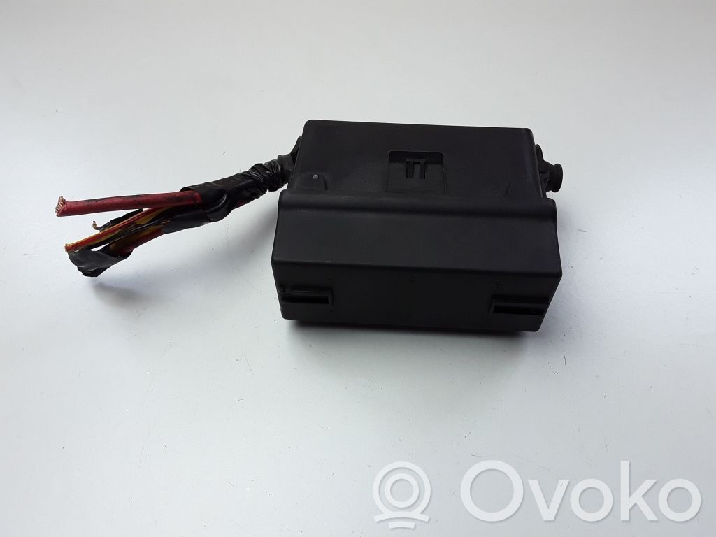 Opel Corsa E Sulakemoduuli 
